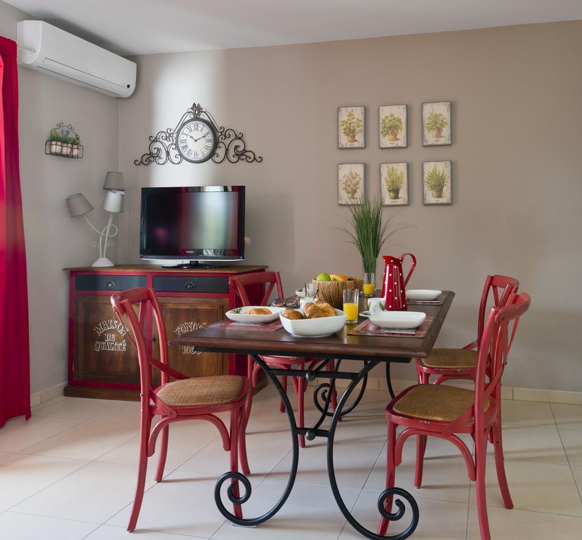 Les Jardins De La Mer Grimaud Habitación foto