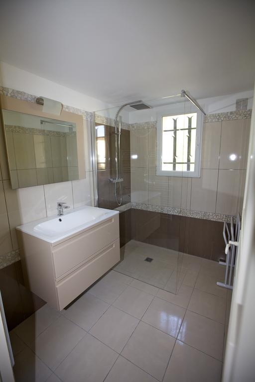 Les Jardins De La Mer Grimaud Habitación foto