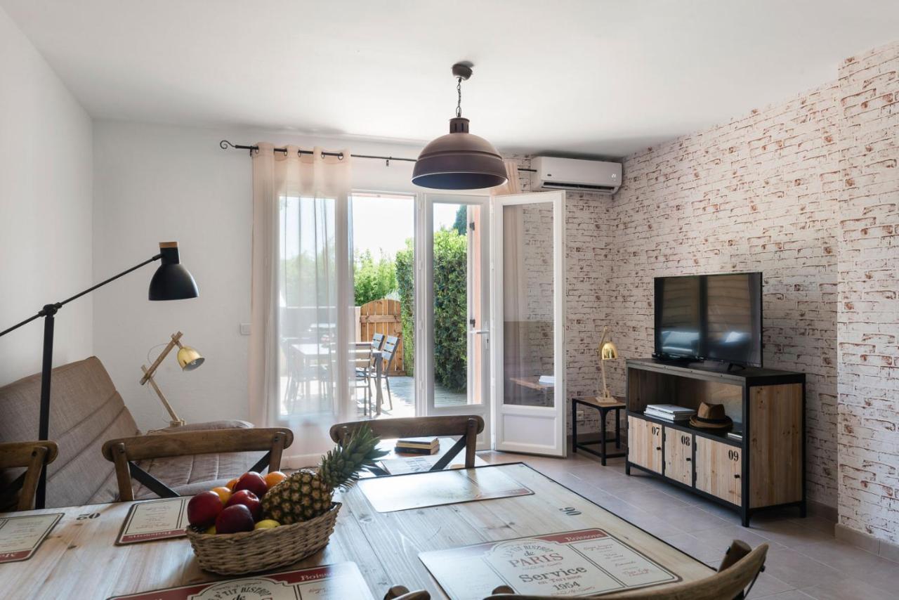 Les Jardins De La Mer Grimaud Habitación foto